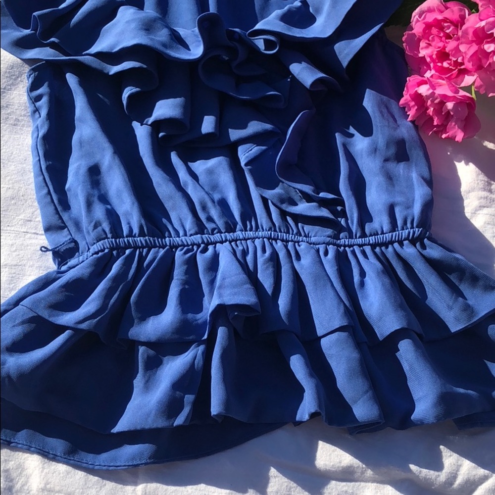 H&M periwinkle ruffled top Size 4